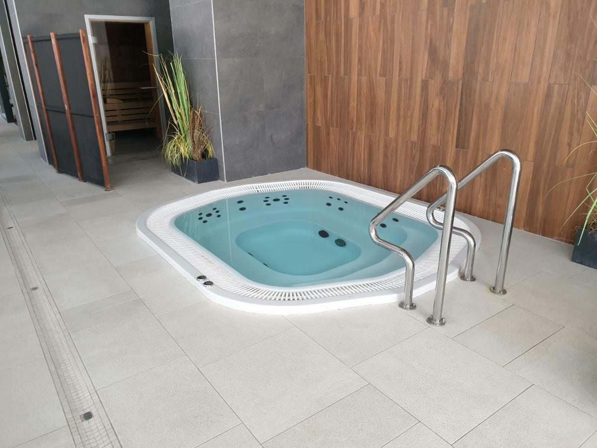 Apartament Z Basenem Laura Polanki Park Daire Kolobrzeg Dış mekan fotoğraf